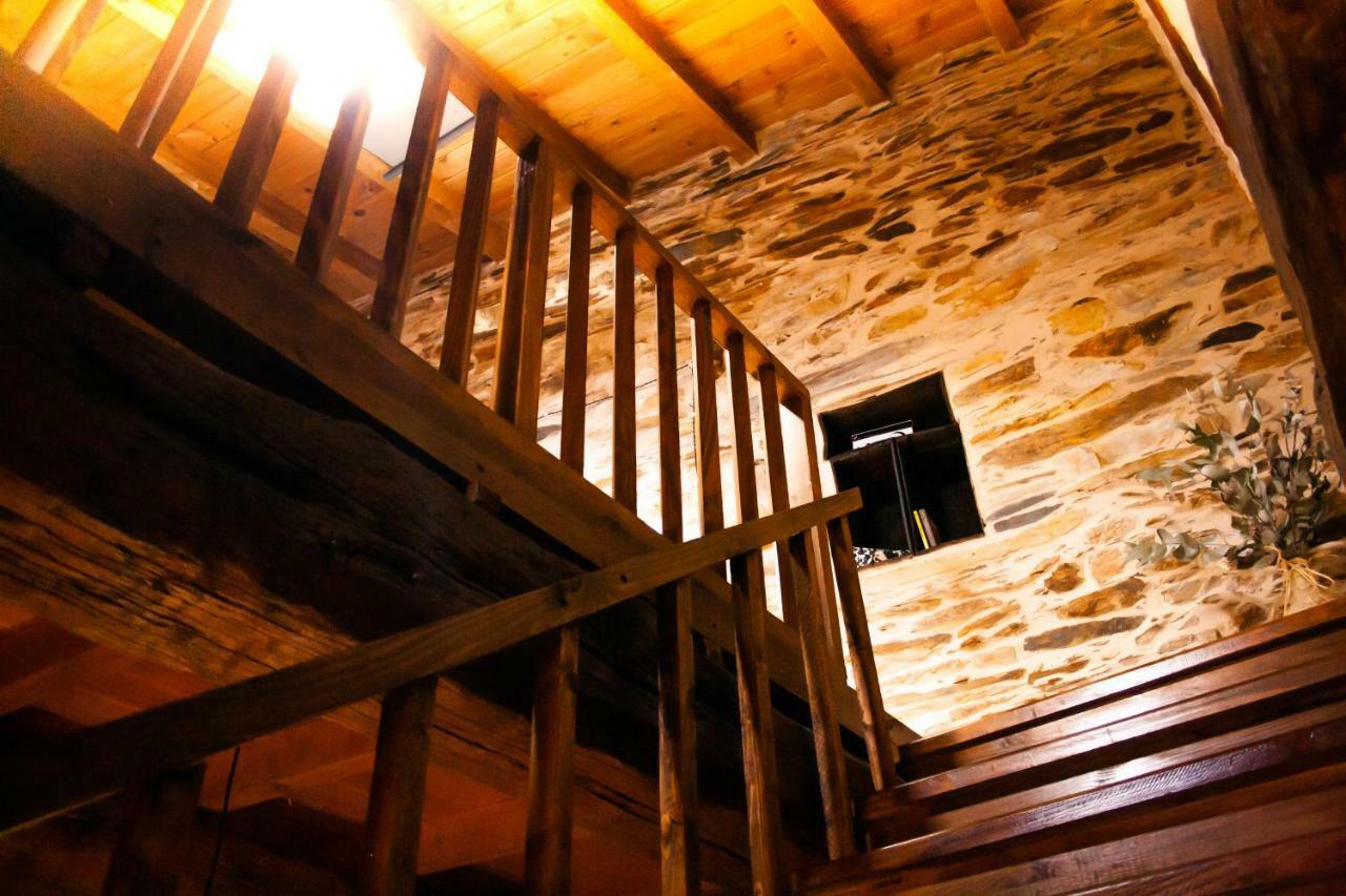 Casa Rural Bierzo Encantado Valle de Finolledo Екстериор снимка